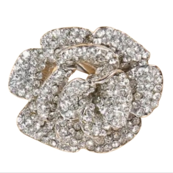 Silver Rhinestone Camelia Ring - Picture 1 of 5